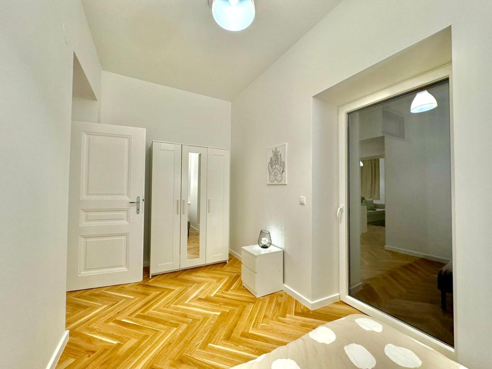 Ar Living & Wenen